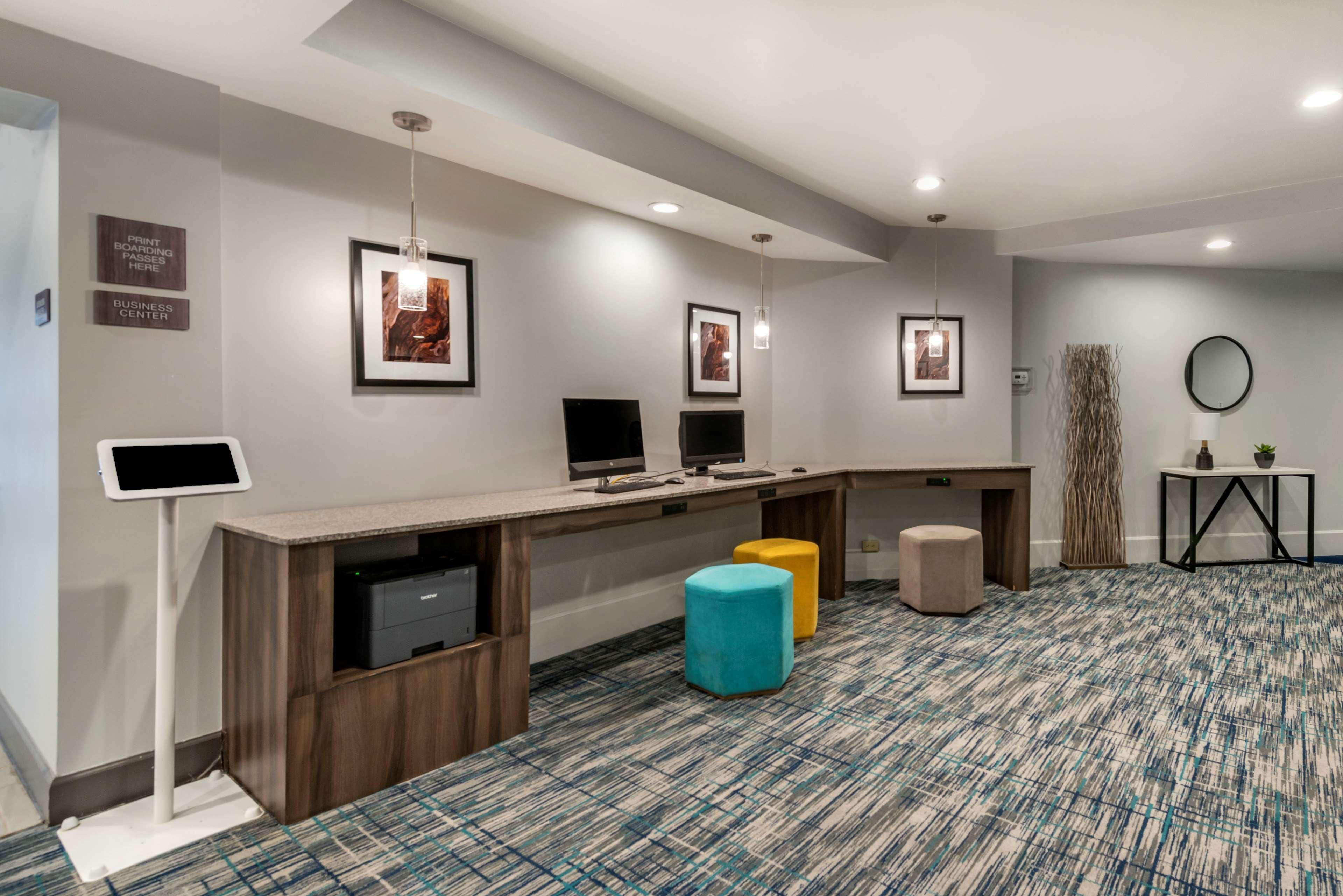 Best Western Premier Denver East Eksteriør bilde